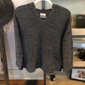 Lou & Grey woven pullover